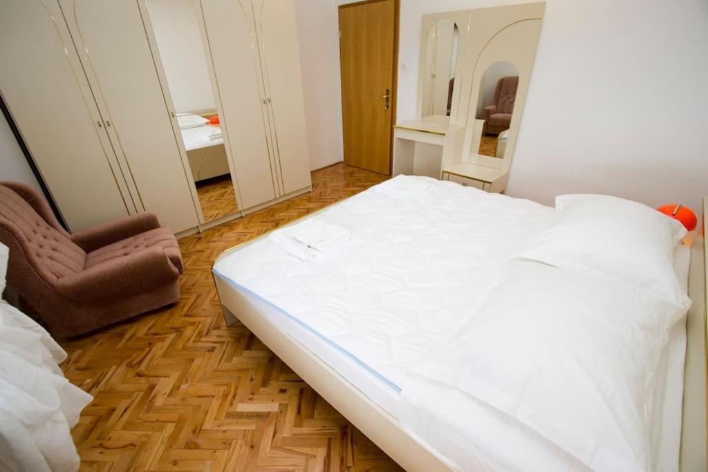 Holiday Home Makarska Extérieur photo